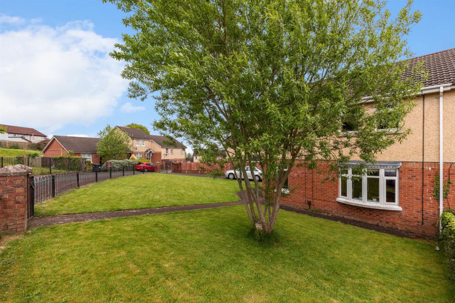 14 Teeling Grove