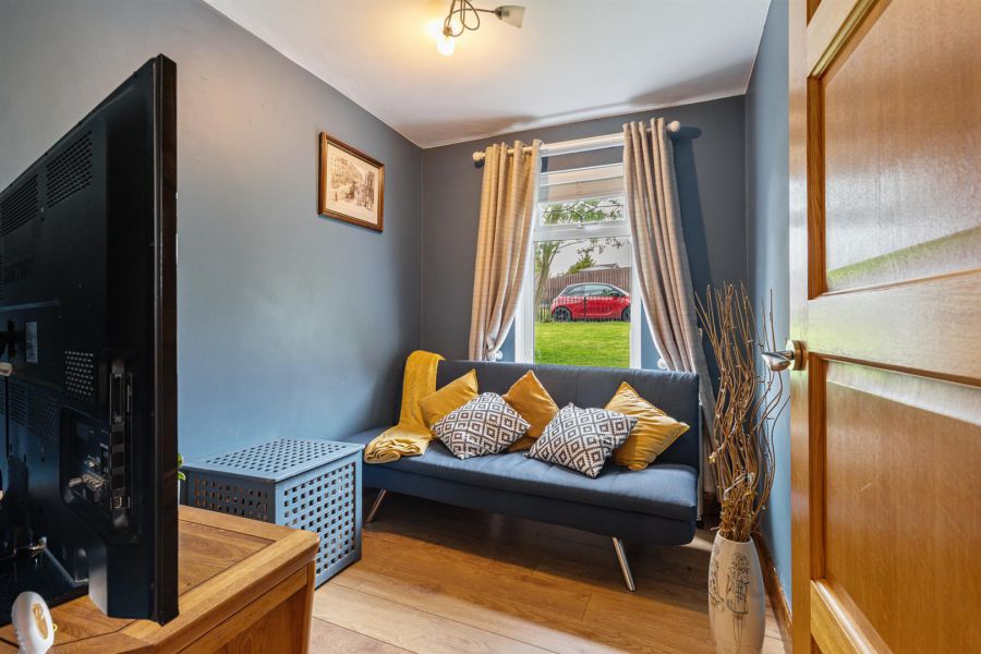 14 Teeling Grove