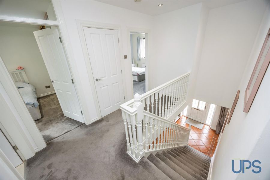 15 Glenoak Grange