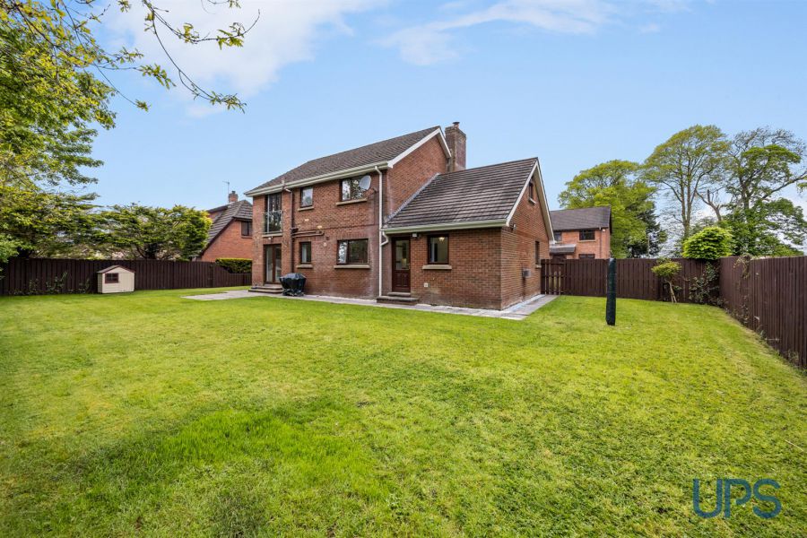 15 Glenoak Grange