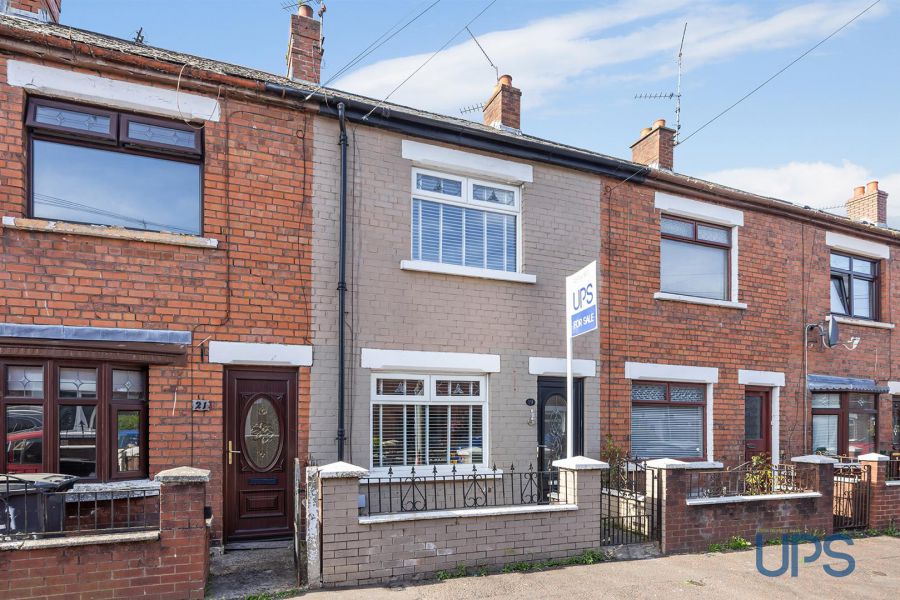 19 Iveagh Crescent