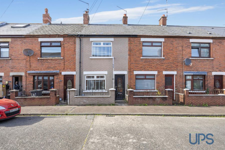 19 Iveagh Crescent