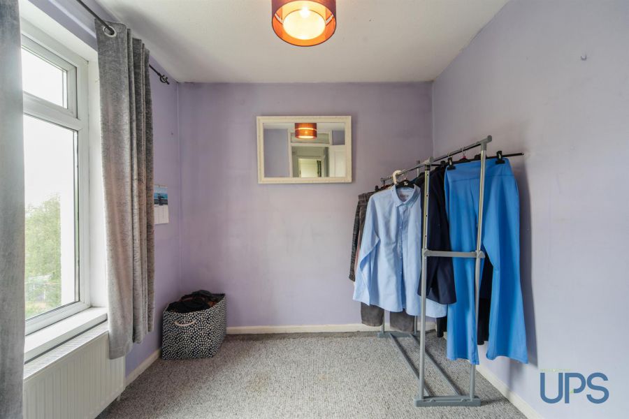 203 Laurelbank