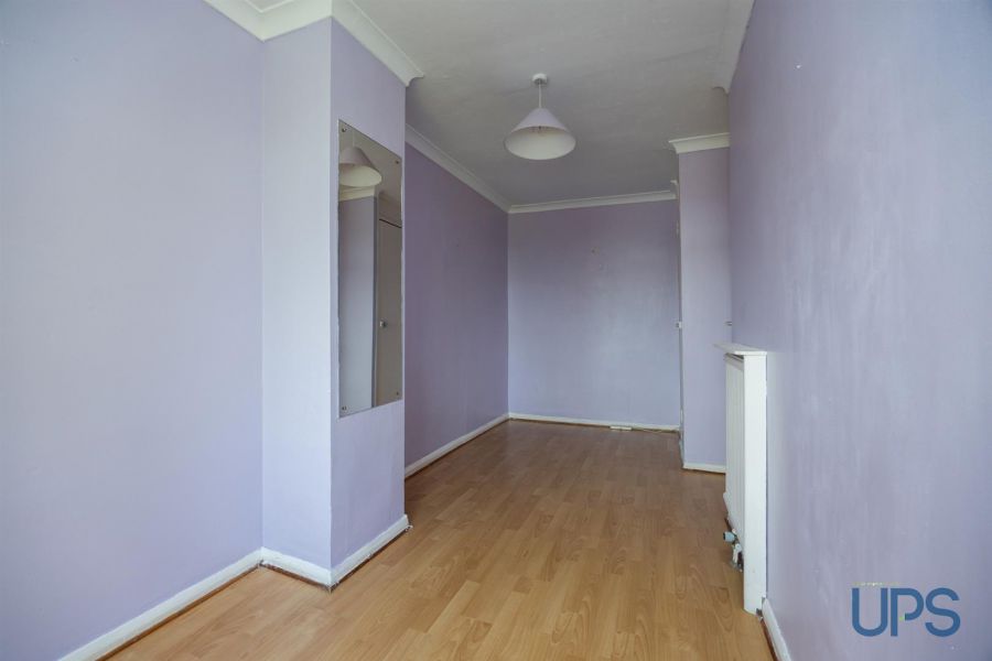 9 Glencolin Close