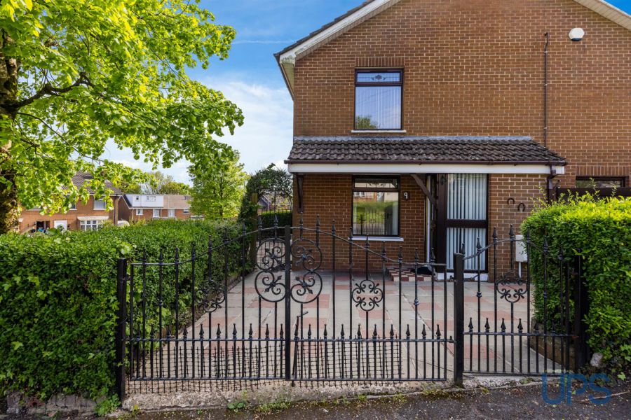 9 Glencolin Close
