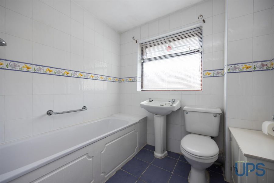 9 Glencolin Close