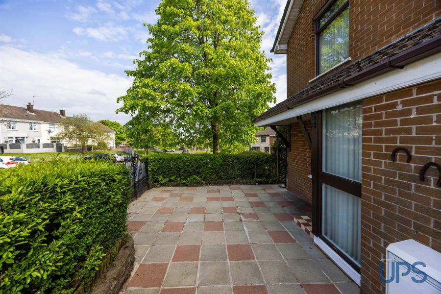 9 Glencolin Close