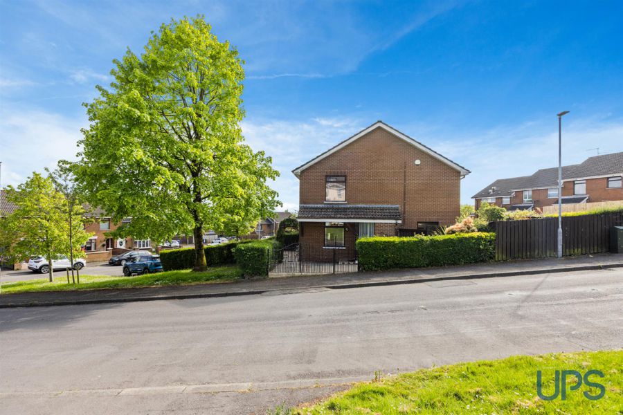 9 Glencolin Close