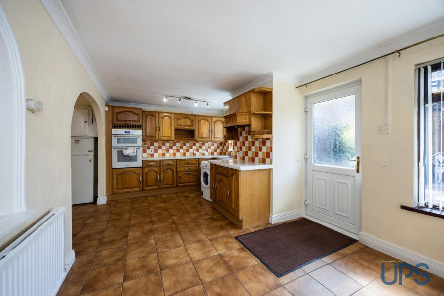 9 Glencolin Close