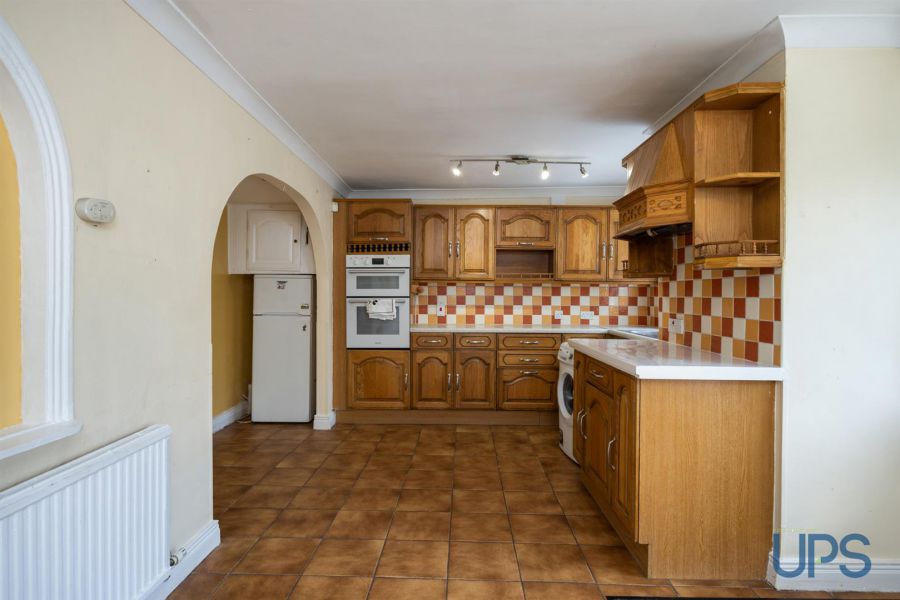9 Glencolin Close