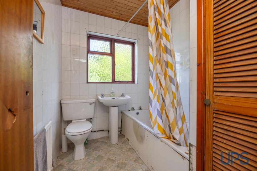 83 Sunnyhill Park