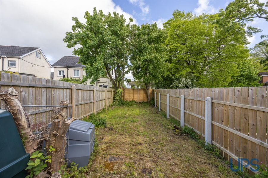 83 Sunnyhill Park