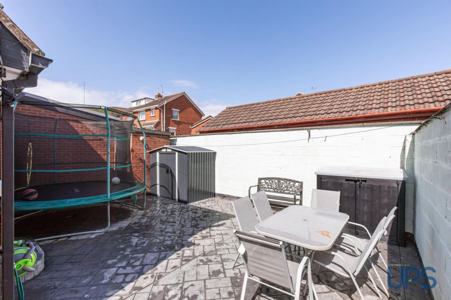 91 Stewartstown Park