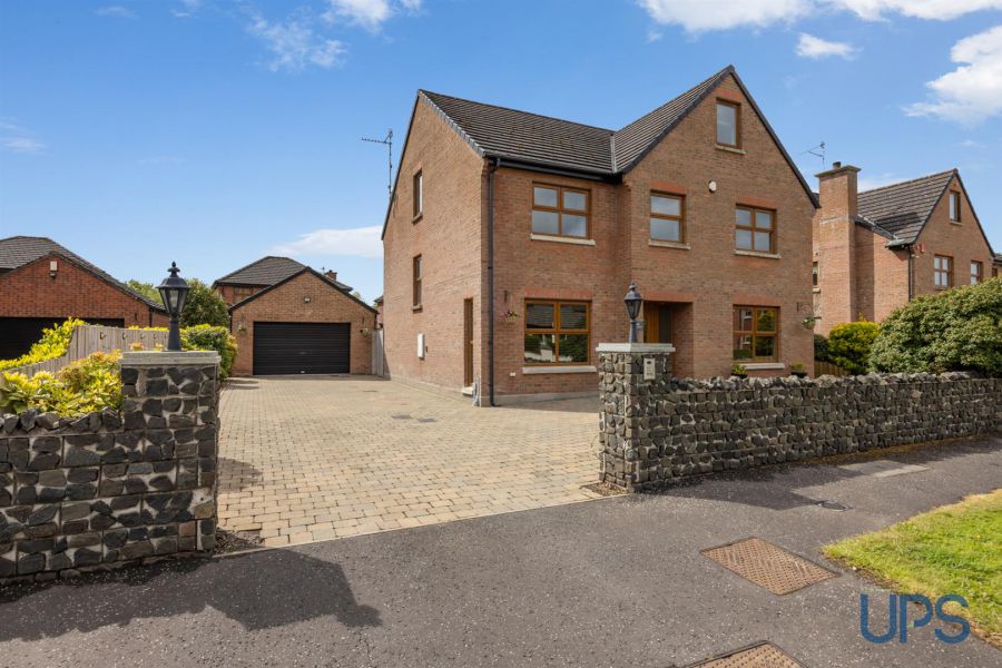 18B Glen Road