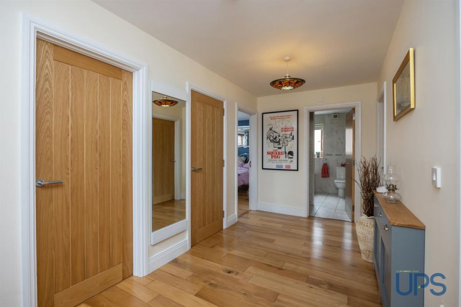 18B Glen Road