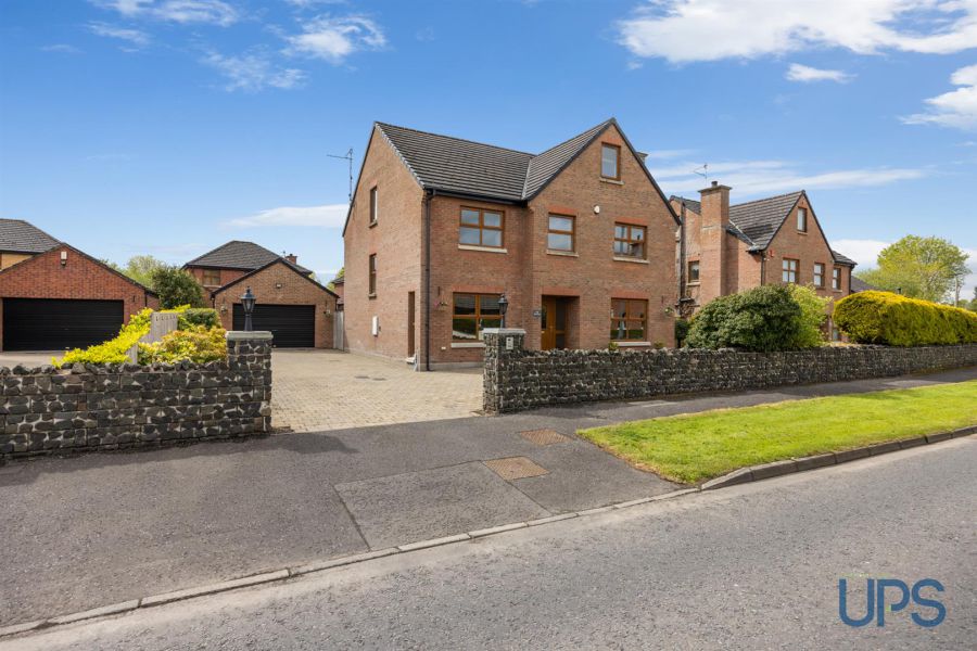 18B Glen Road
