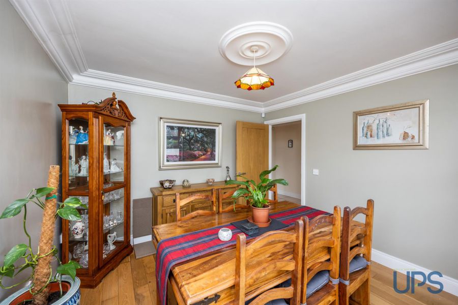 18B Glen Road