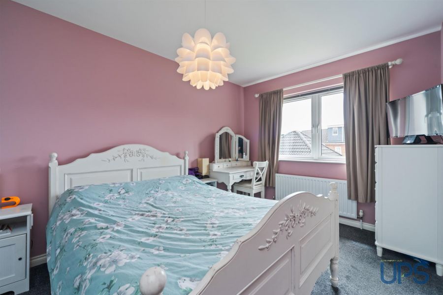 21 Lagmore View Way