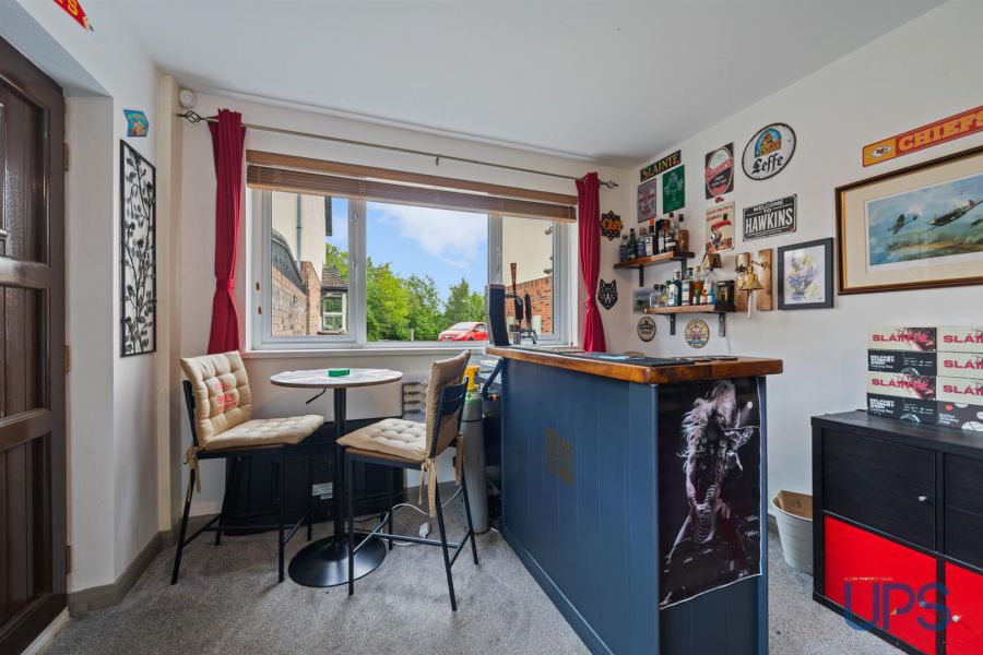 21 Lagmore View Way