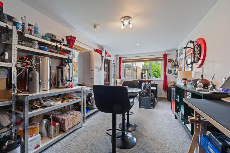 21 Lagmore View Way