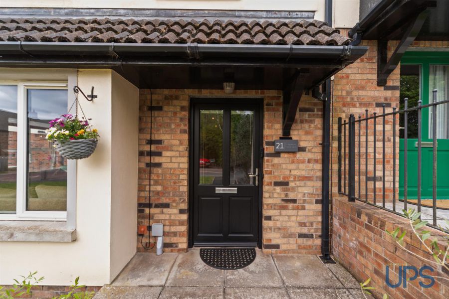 21 Lagmore View Way