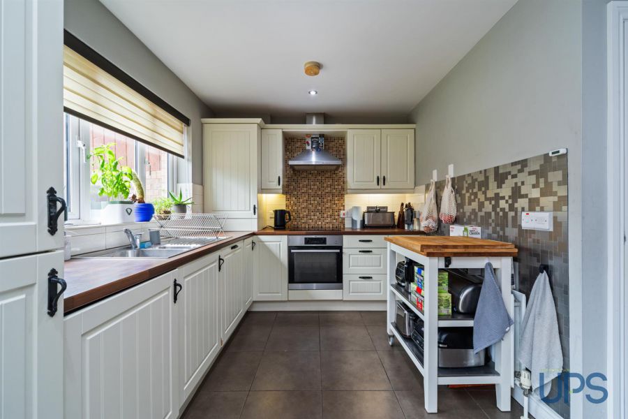 21 Lagmore View Way