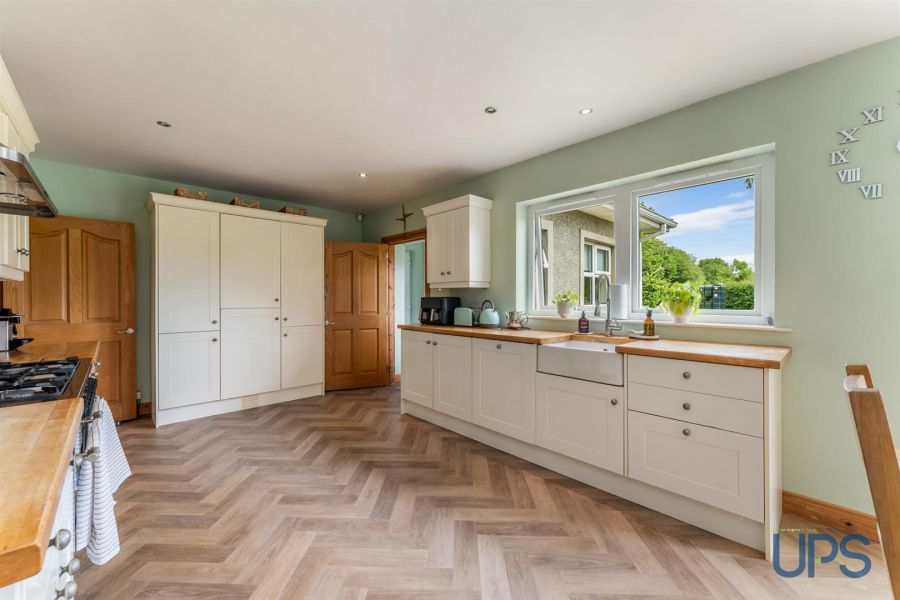 2C Hillhead Road