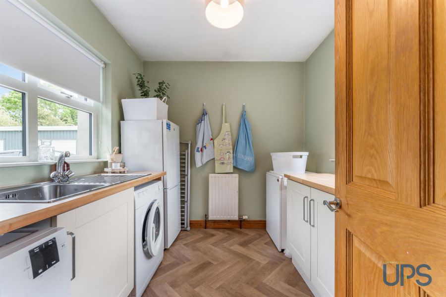 2C Hillhead Road