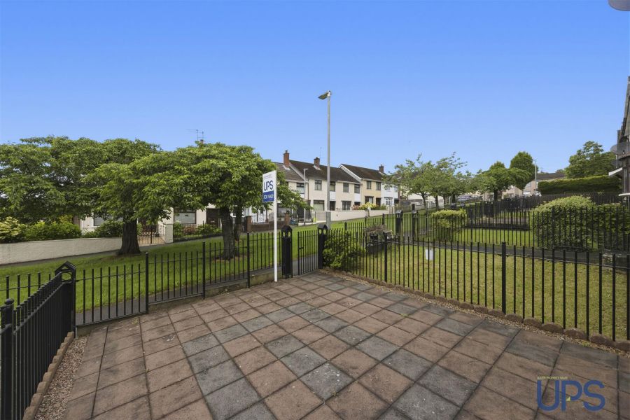 14 Creeslough Gardens