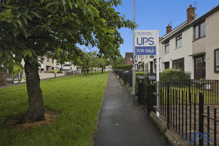 14 Creeslough Gardens