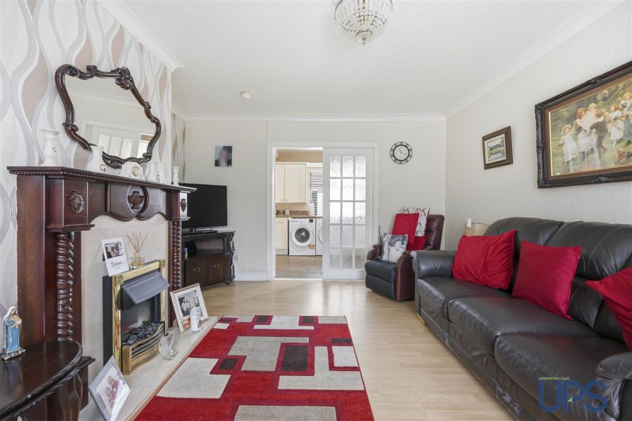 14 Creeslough Gardens