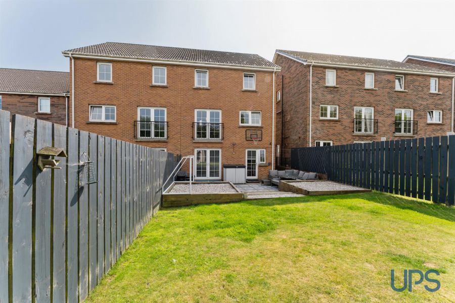 76 Lagmore View Road