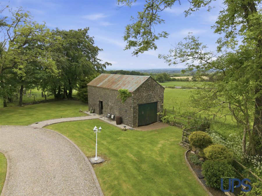 31 Quarterland Road