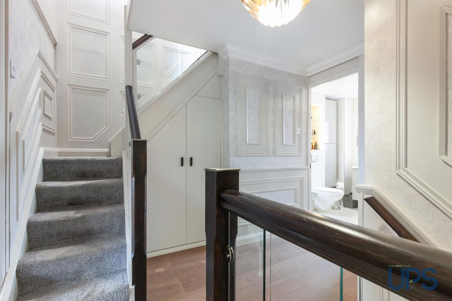 5 Kilmore Close