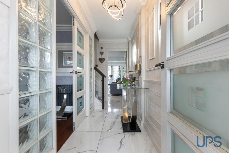 5 Kilmore Close