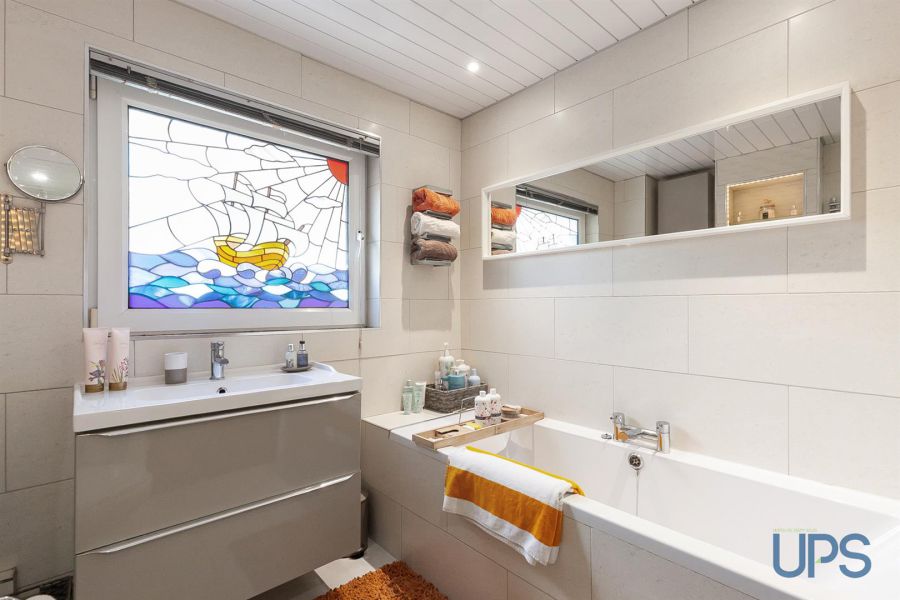 5 Kilmore Close