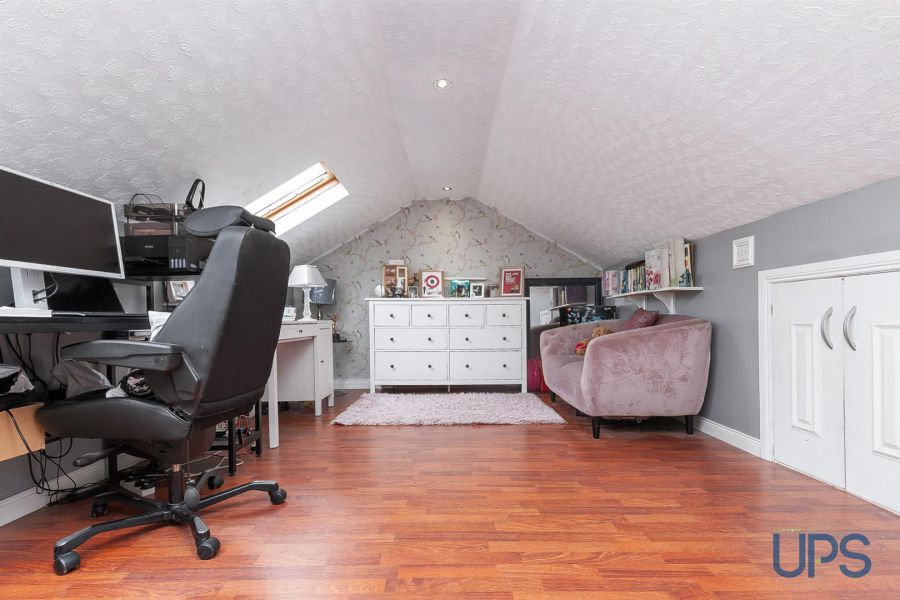 5 Kilmore Close
