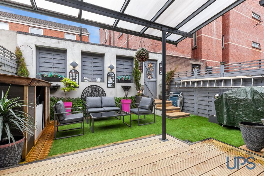 5 Kilmore Close