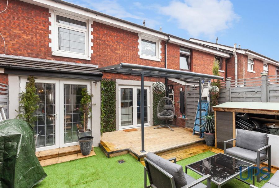 5 Kilmore Close
