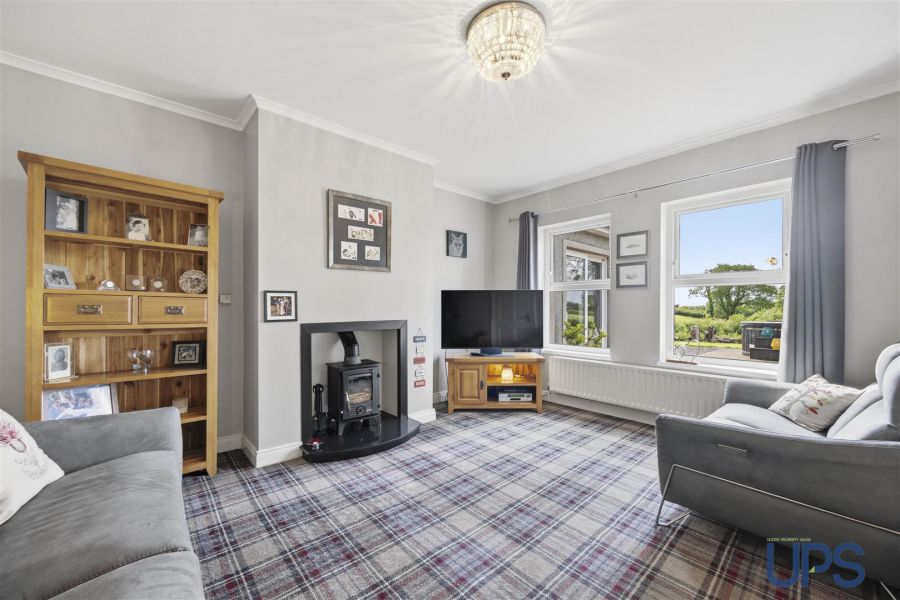3 Lower Road