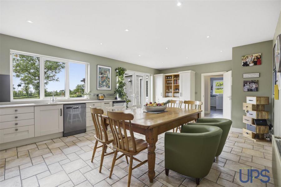 3 Lower Road