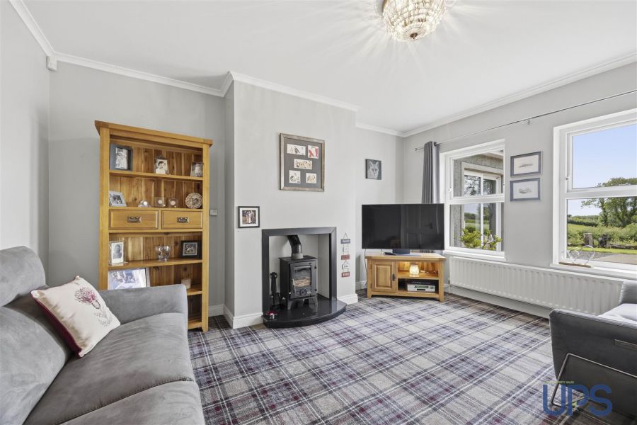 3 Lower Road