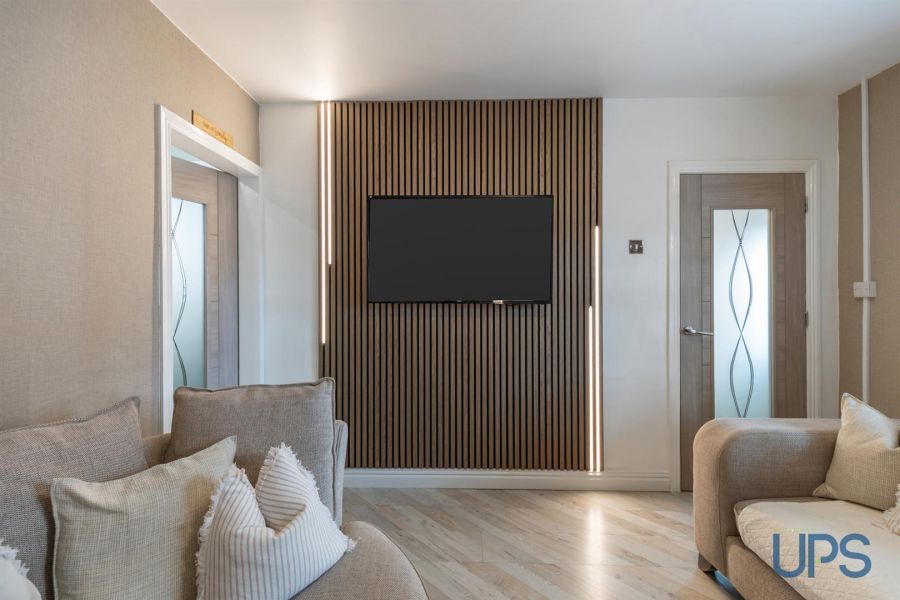 110 Whiterock Gardens
