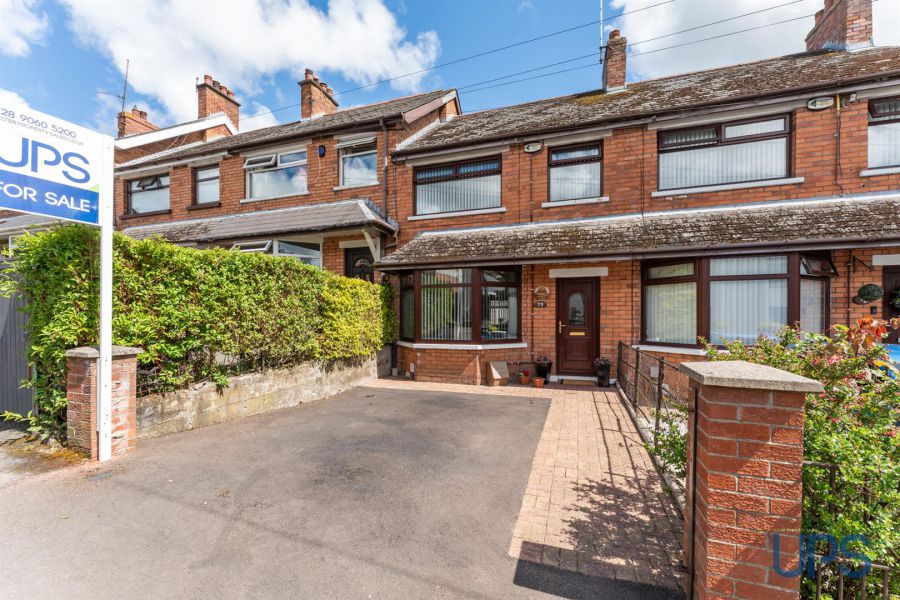 73 Sunnyhill Park
