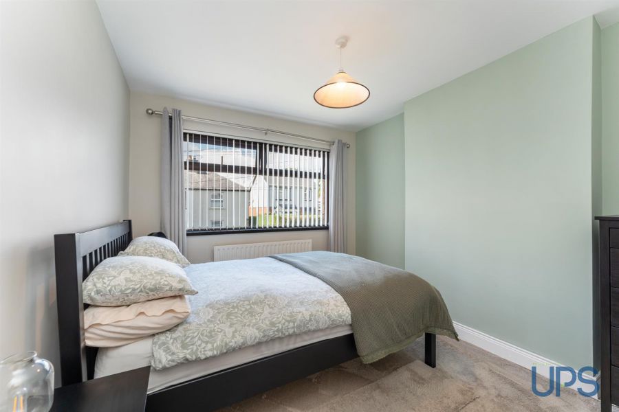 73 Sunnyhill Park