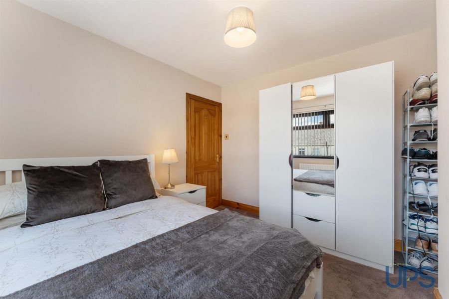73 Sunnyhill Park