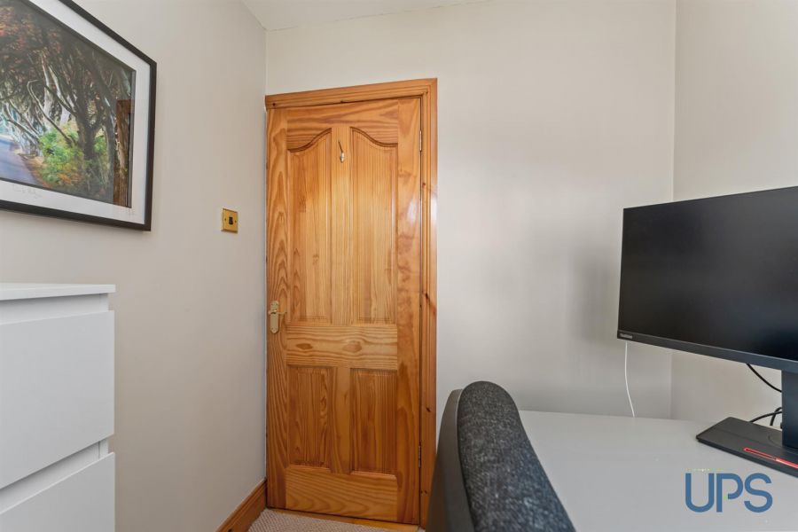 73 Sunnyhill Park