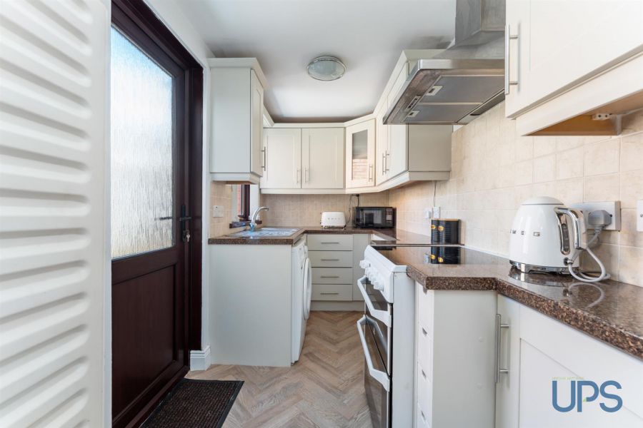 73 Sunnyhill Park