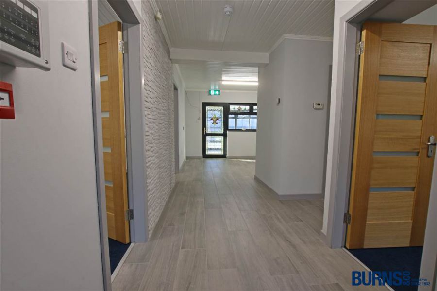 3 Desertmartin Road