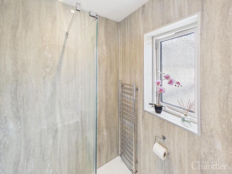 40 Dunraven Park